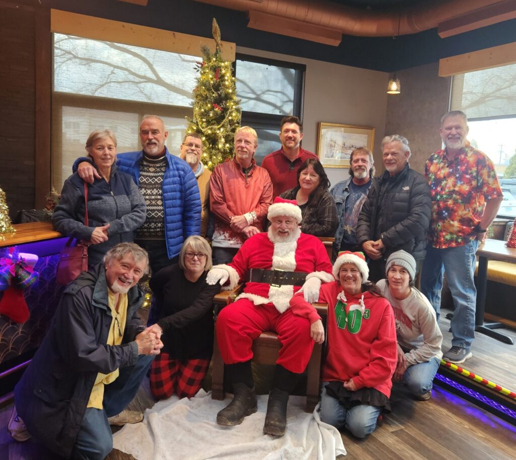 Santa visits Lodge 725